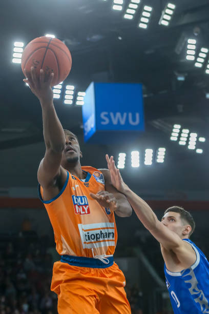 表现强势 表现强势