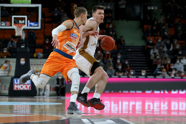 应速度与团 应速度与团